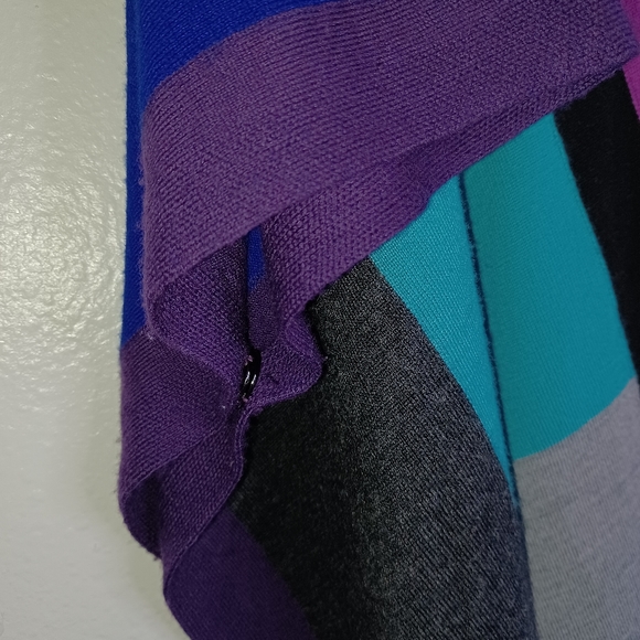 Perse by Carlile color block cape. - Picture 4 of 4